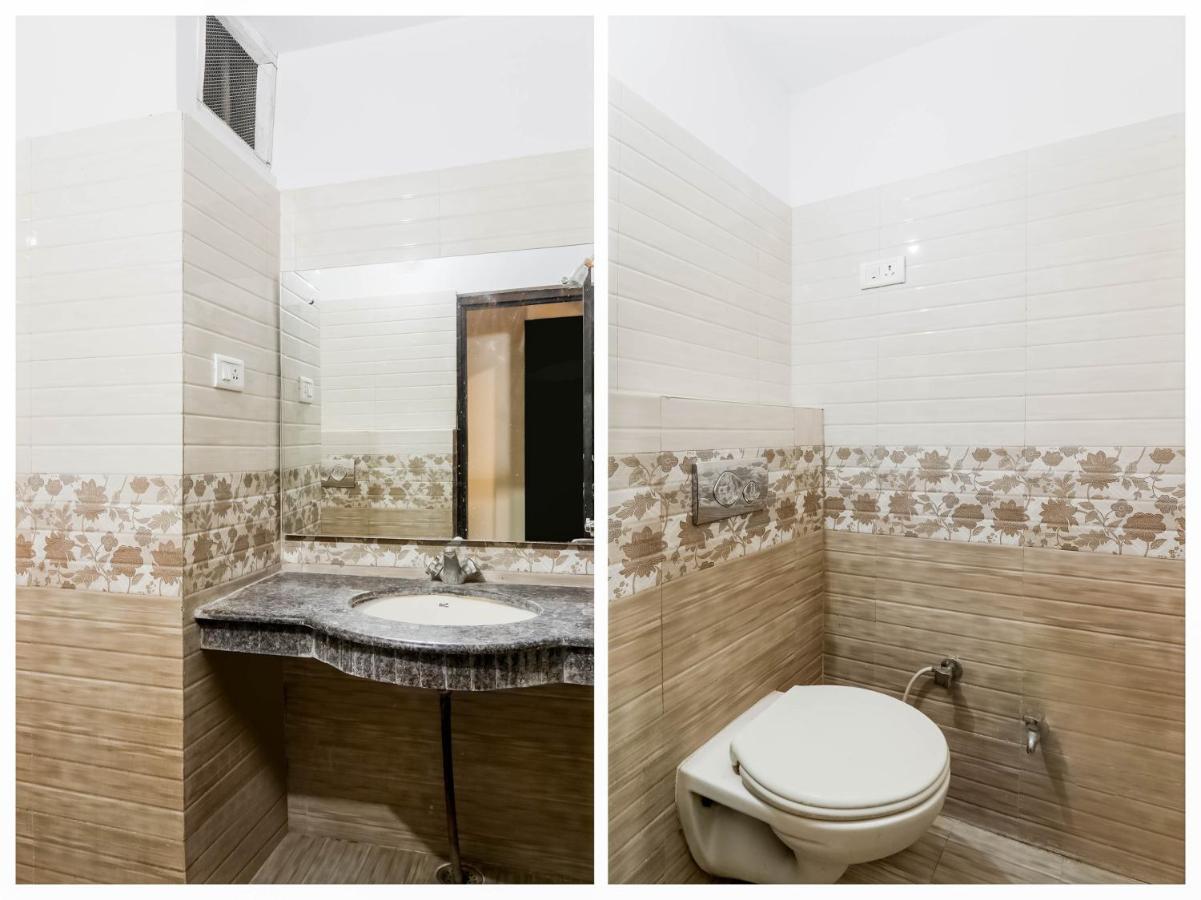 Oyo 79765 Hotel Samrat Lucknow Exteriör bild
